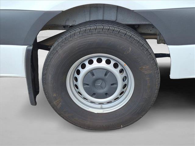 Used 2025 Mercedes-Benz Sprinter 2500 image 20