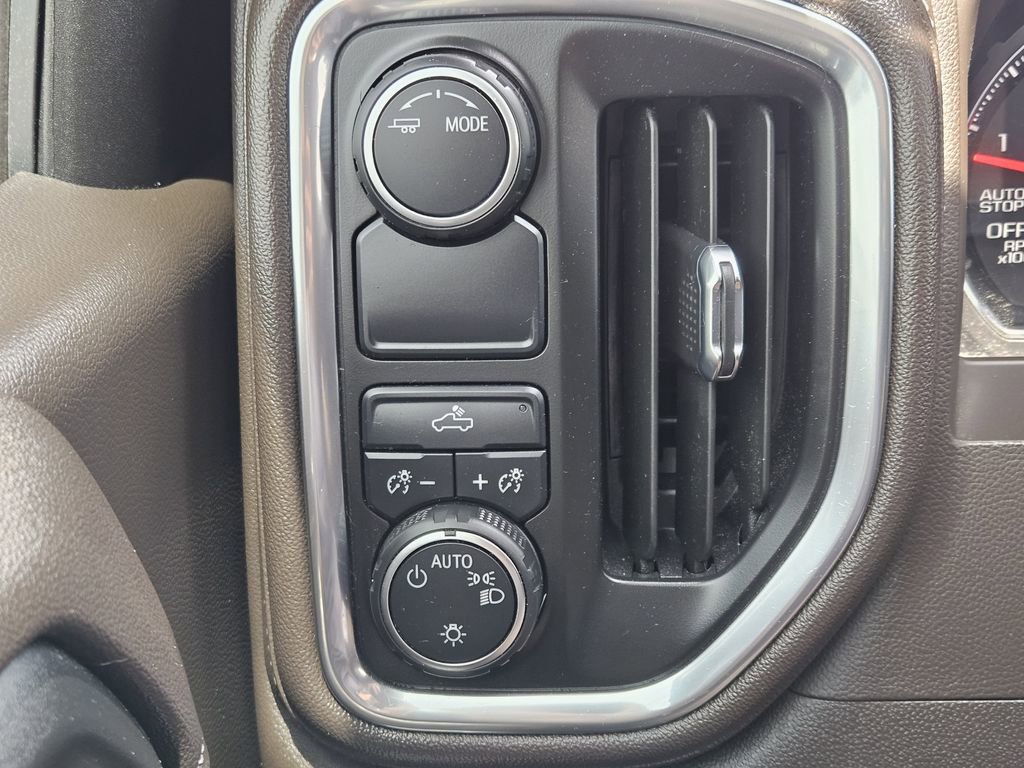 Used 2022 Chevrolet Silverado 1500 LT RWD image 28
