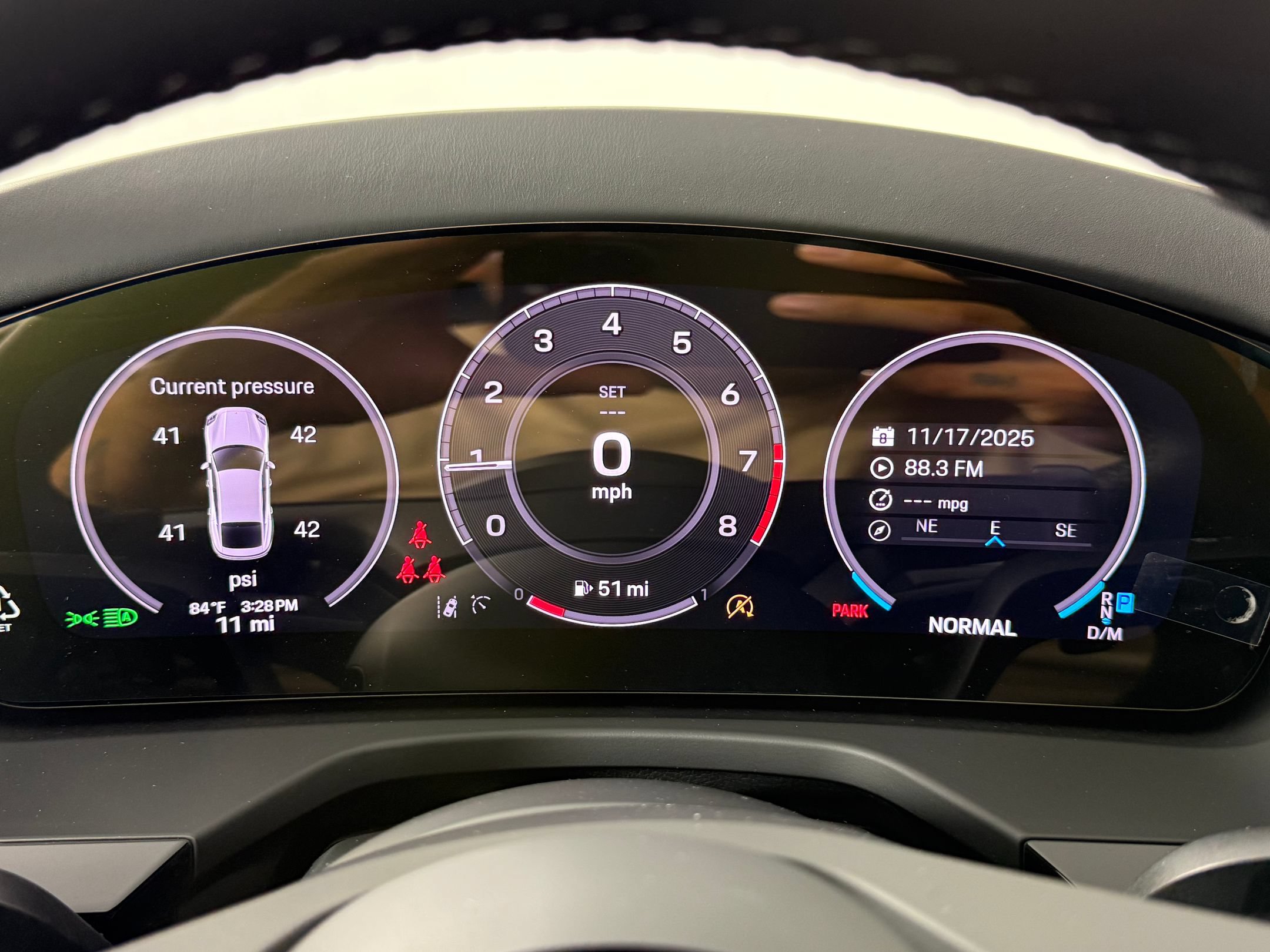 Certified 2026 Porsche Panamera 4 AWD/4WD image 24