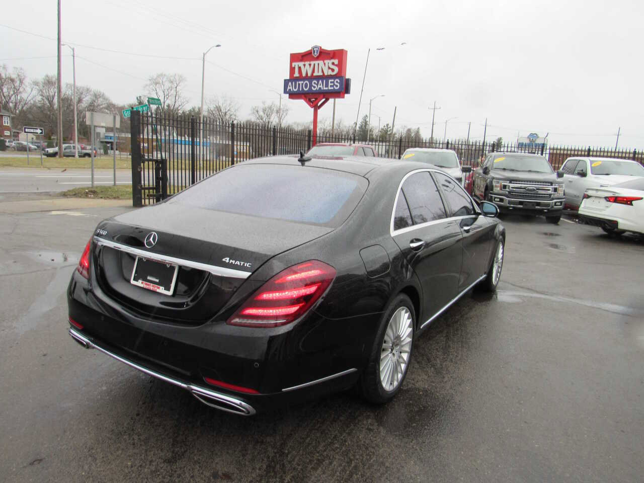 Used 2019 Mercedes-Benz S 560 4MATIC Sedan image 5