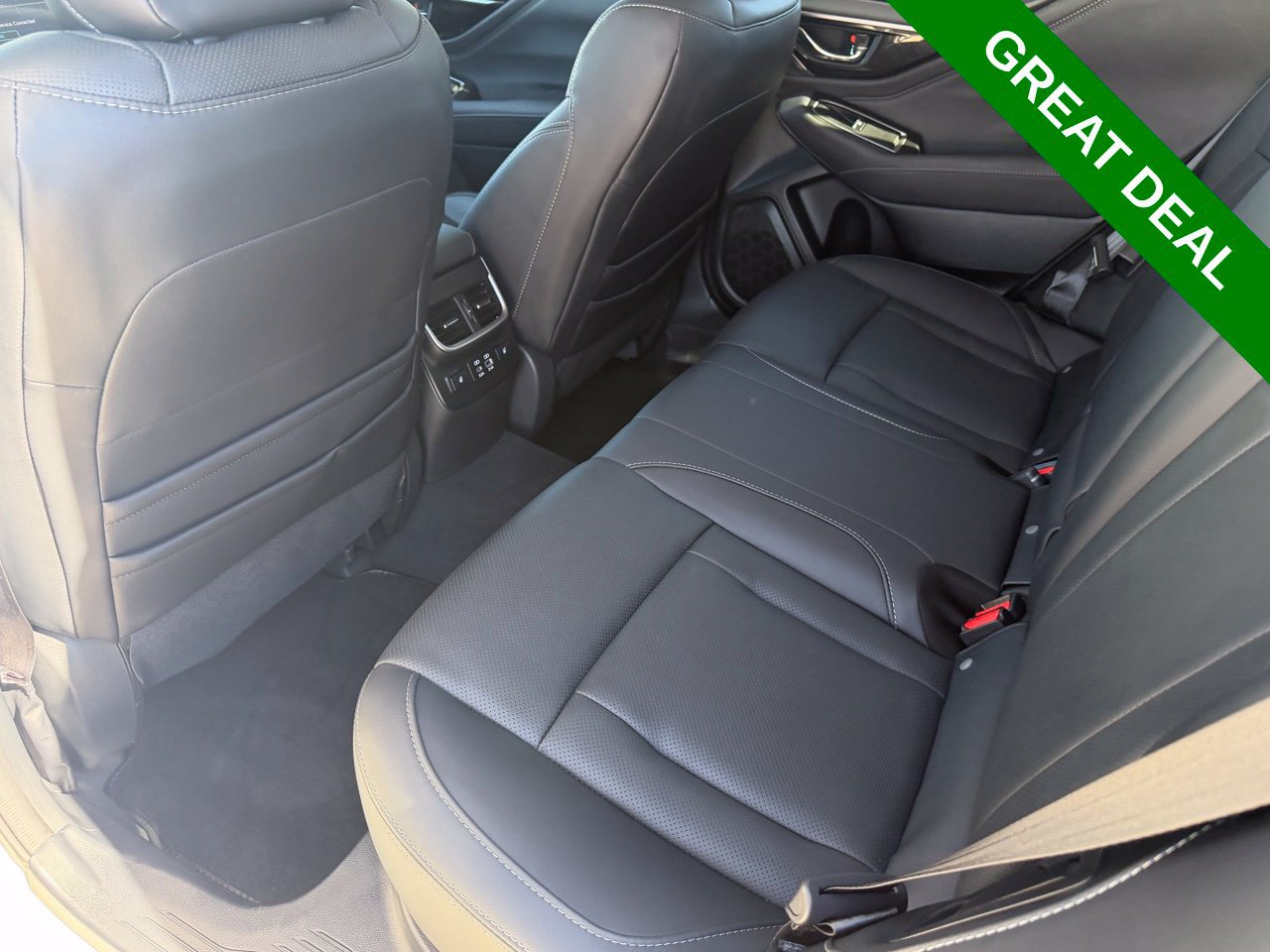 Used 2025 Subaru Outback Touring XT AWD/4WD image 35