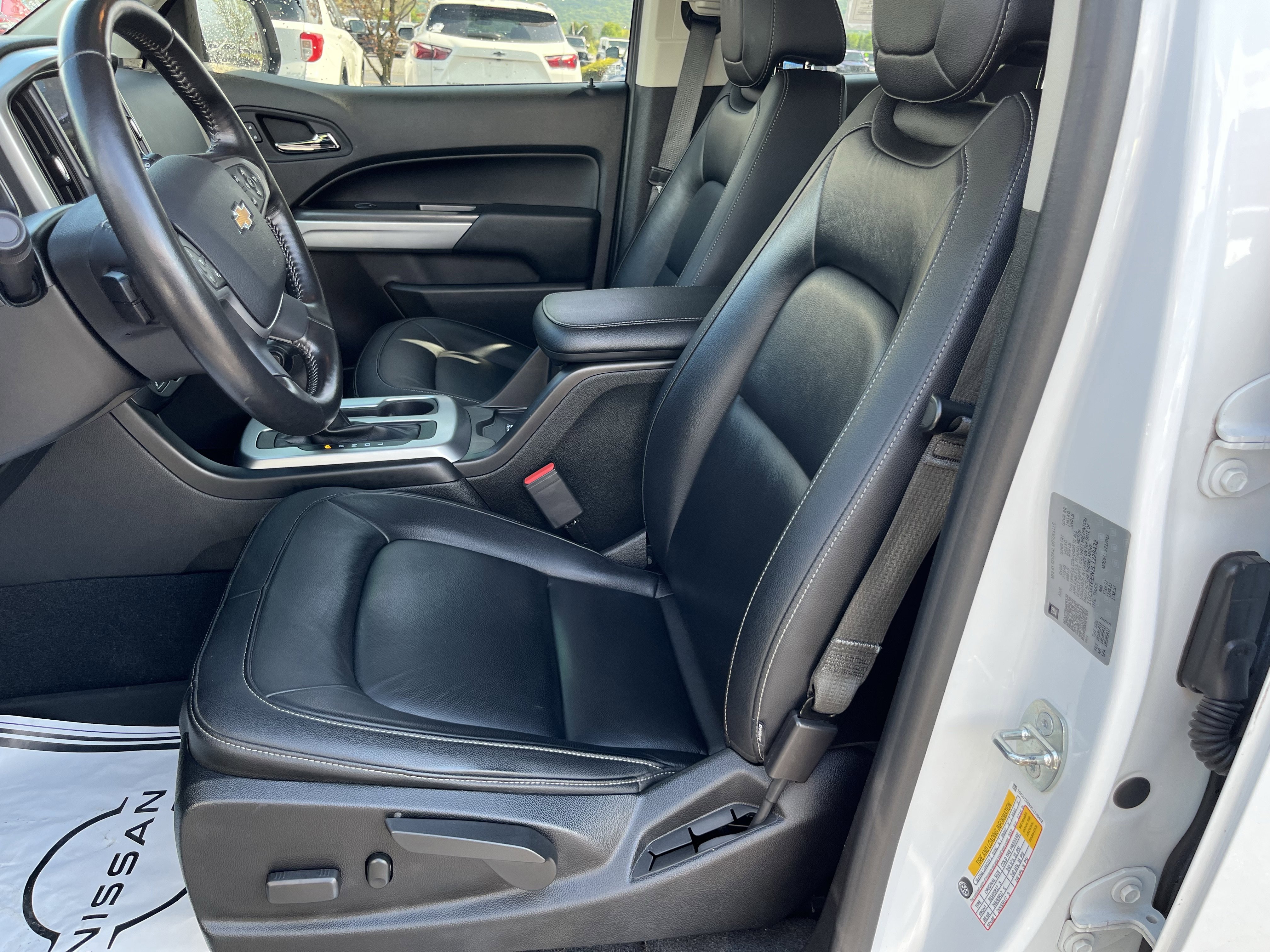 Used 2020 Chevrolet Colorado ZR2 w/ ZR2 Dusk Special Edition AWD/4WD image 16