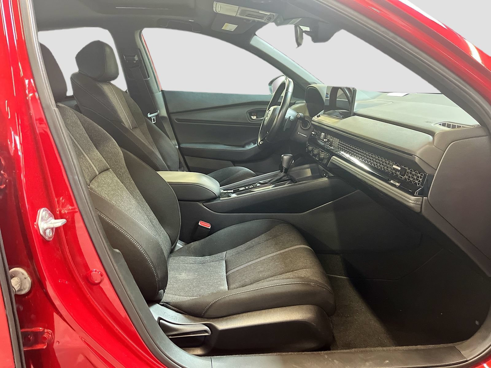 Used 2024 Honda Accord Sport image 27