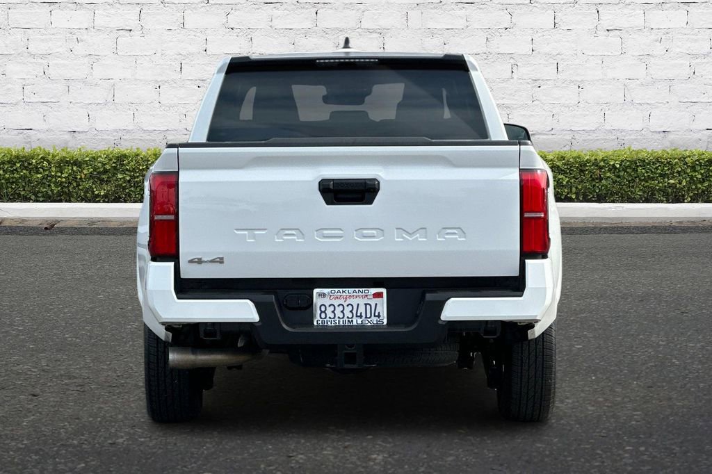 Used 2025 Toyota Tacoma SR5 image 5