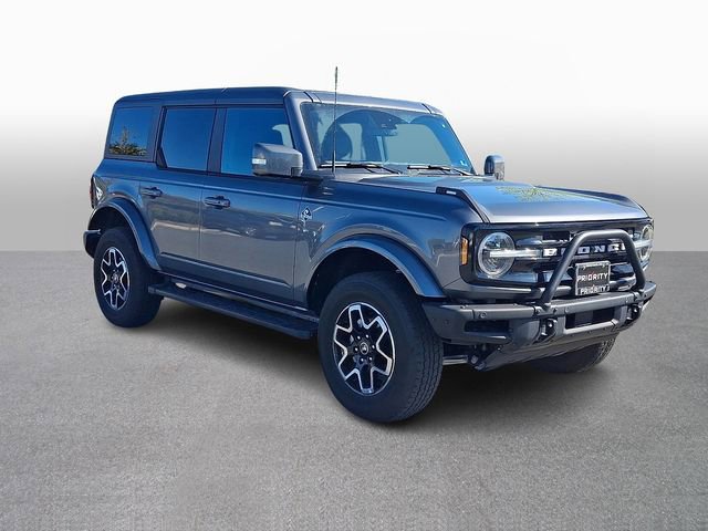 Used 2024 Ford Bronco Outer Banks image 3