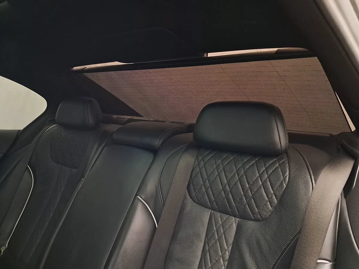 Used 2019 BMW 750i xDrive w/ M Sport Package AWD/4WD image 38