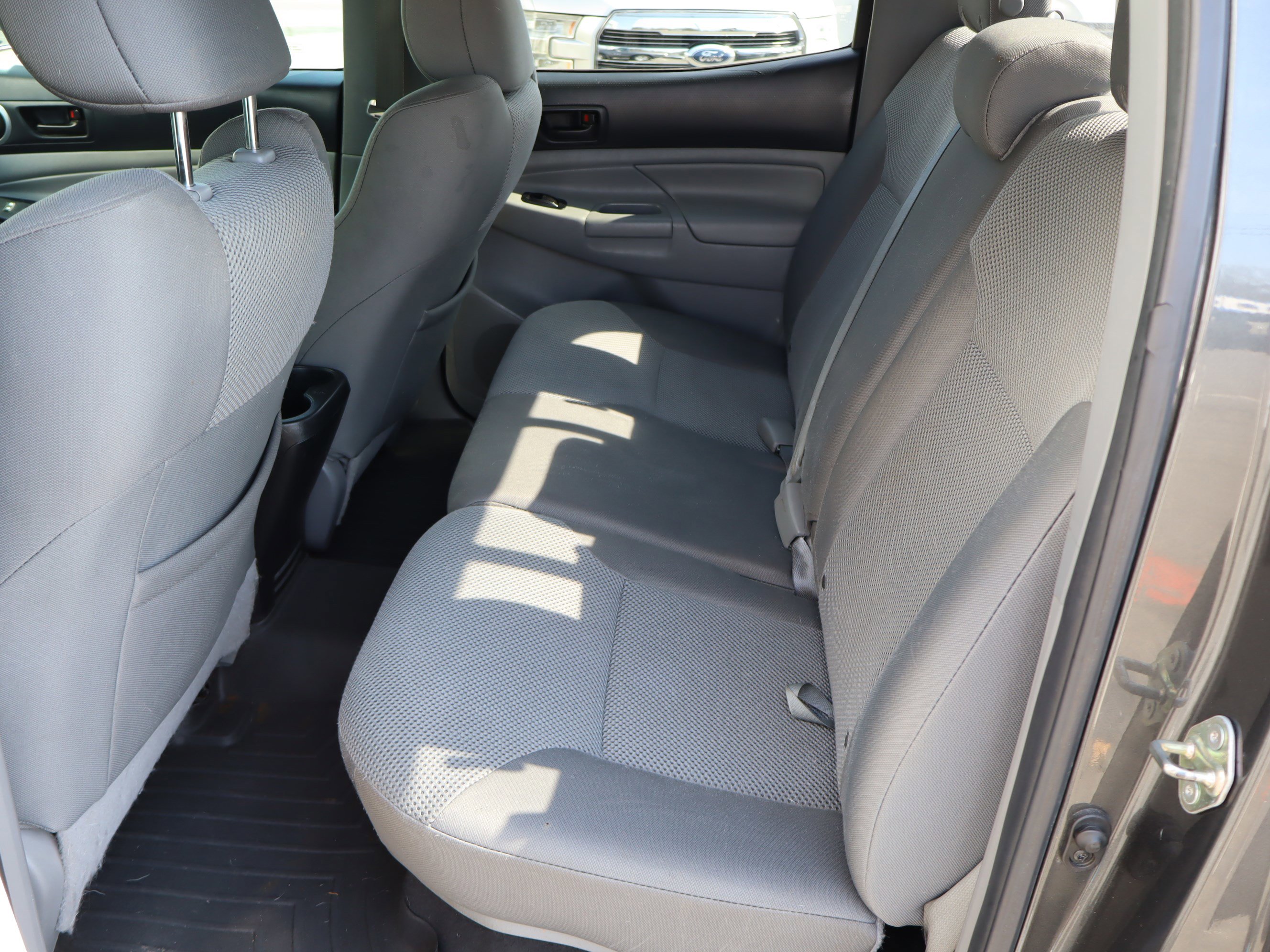 Used 2015 Toyota Tacoma PreRunner w/ TRD Sport Package image 34