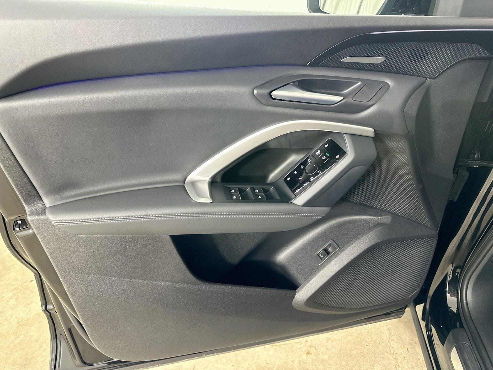 Certified 2025 Audi Q5 Premium AWD/4WD image 16