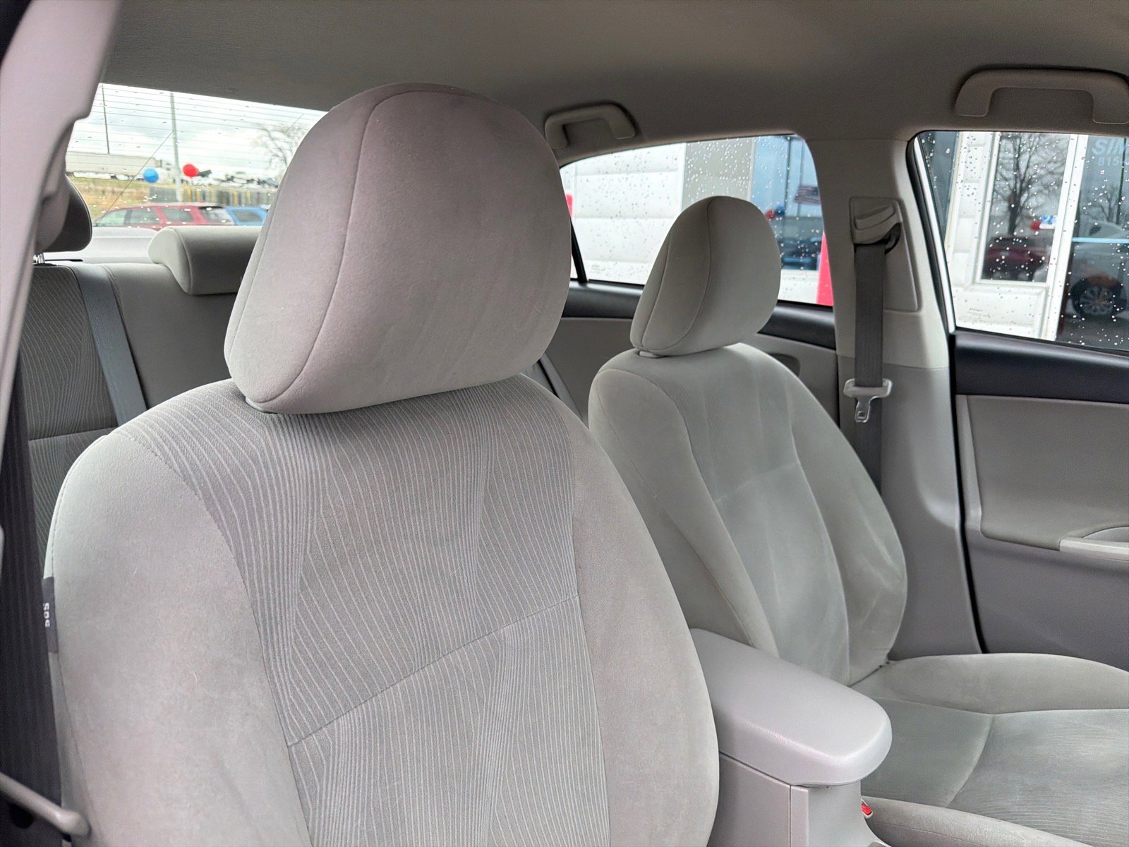 Used 2012 Toyota Corolla LE FWD image 25