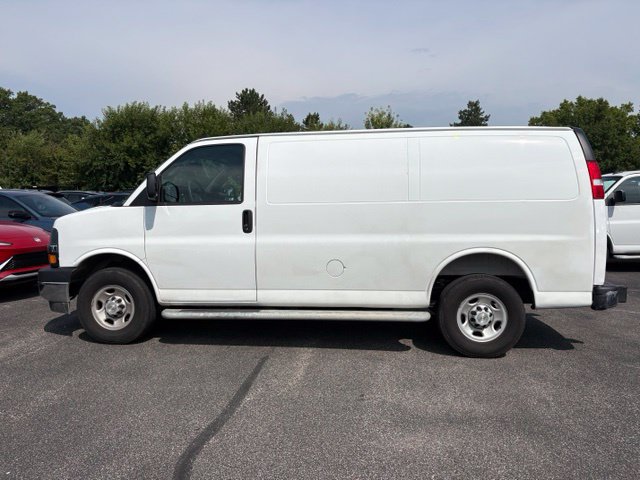 Used 2025 Chevrolet Express 2500 w/ Driver Convenience Package RWD image 2