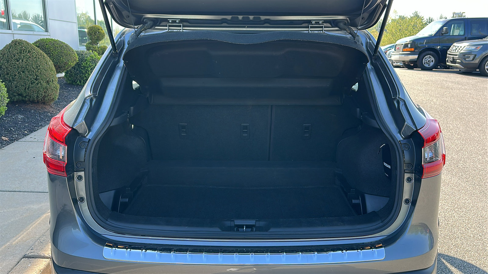 Used 2020 Nissan Rogue Sport S AWD/4WD image 6