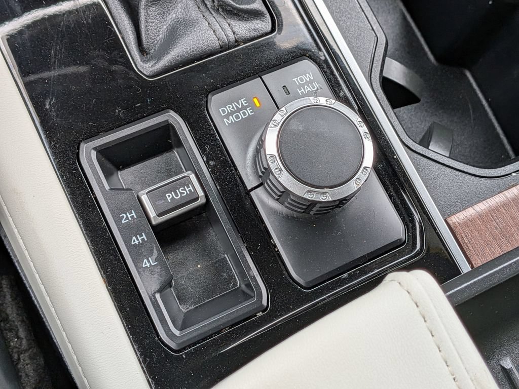 Used 2023 Toyota Tundra Capstone AWD/4WD image 27
