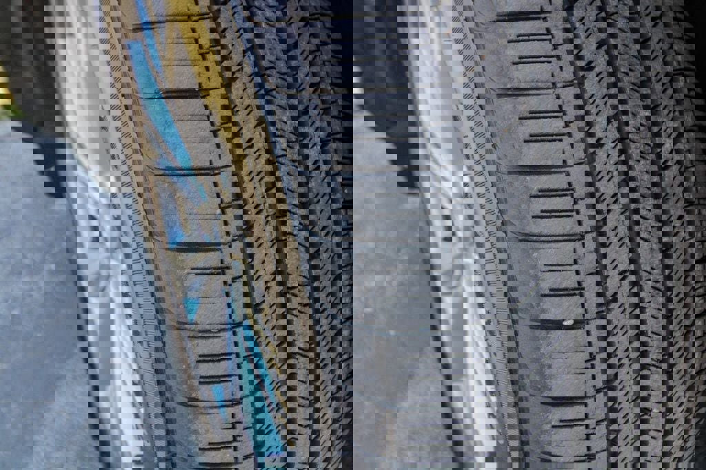 Used 2023 Ford Explorer XLT w/ Equipment Group 202A image 6