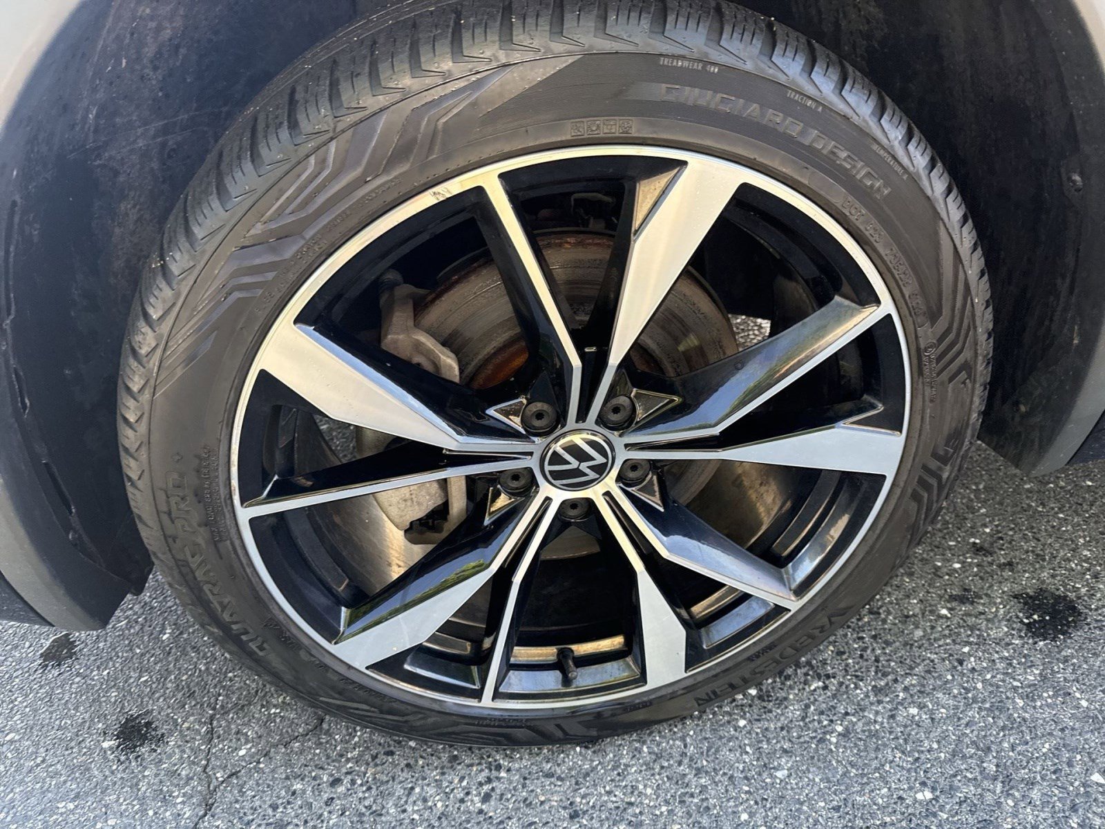 Used 2022 Volkswagen Tiguan SEL R-Line AWD/4WD image 12