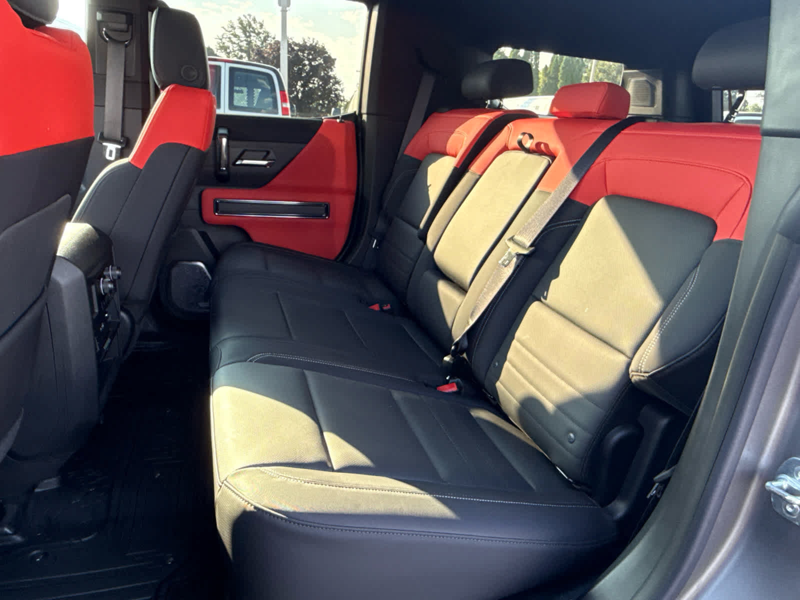 Certified 2026 GMC Hummer EV 3X AWD/4WD image 25