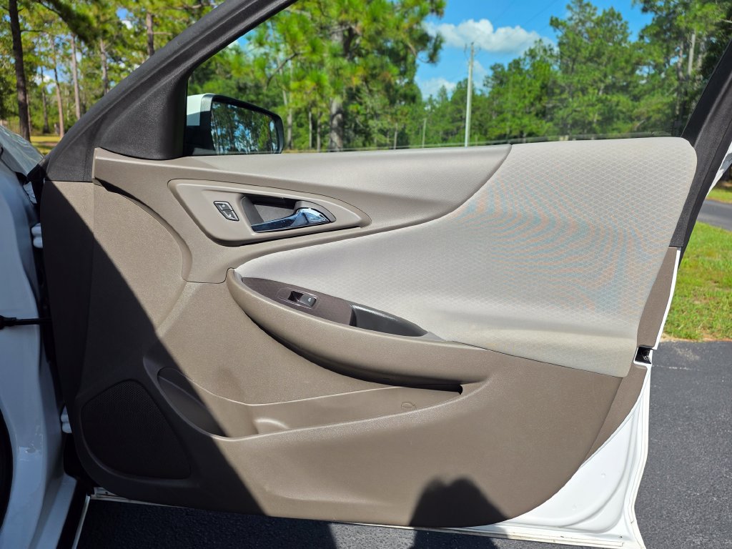 Used 2025 Chevrolet Malibu LT FWD image 26