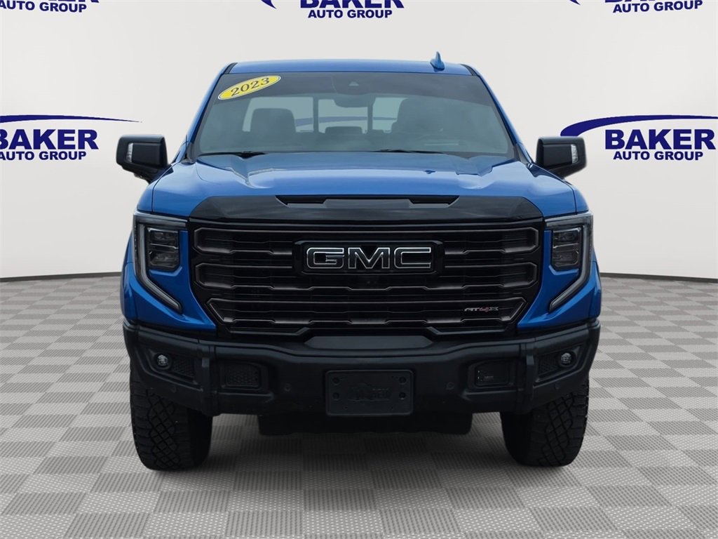 Used 2023 GMC Sierra 1500 AT4X image 2