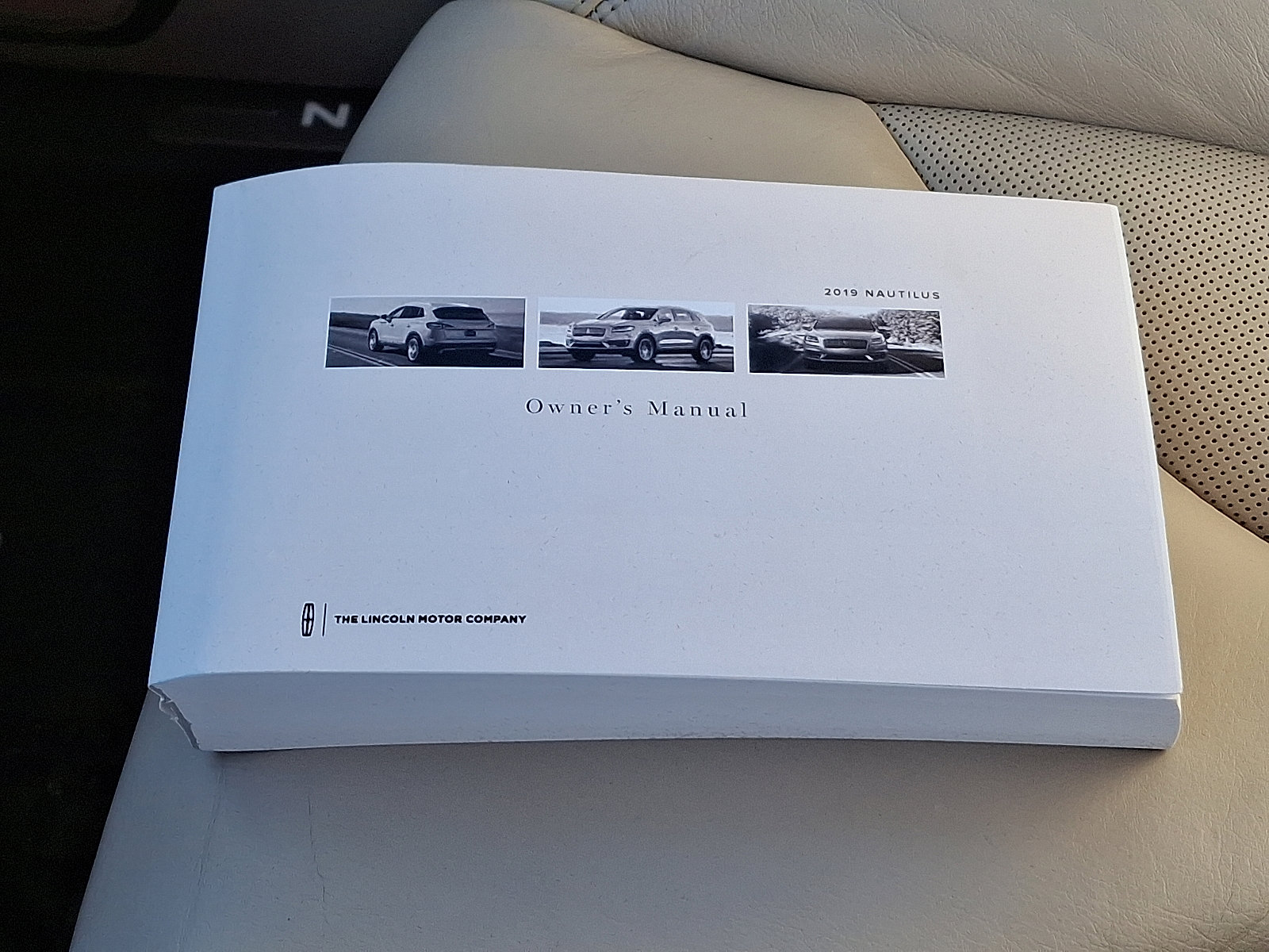 Used 2019 Lincoln Nautilus Select image 29