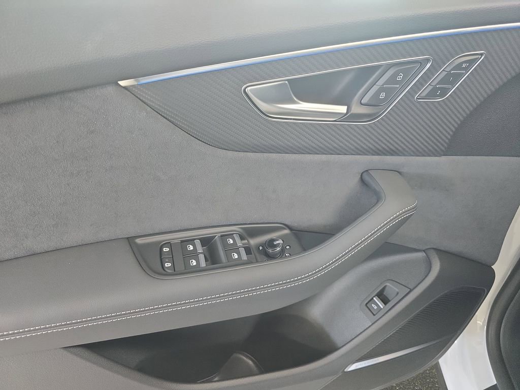 New 2026 Audi SQ8 Prestige AWD/4WD image 14