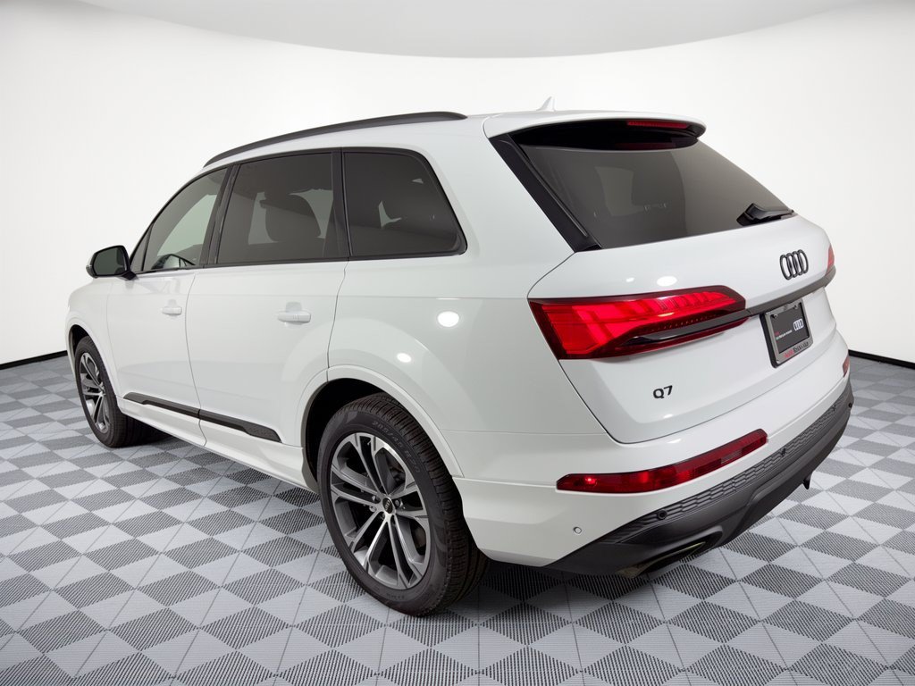 Used 2026 Audi Q7 2.0T Premium w/ Convenience Plus Package AWD/4WD image 3