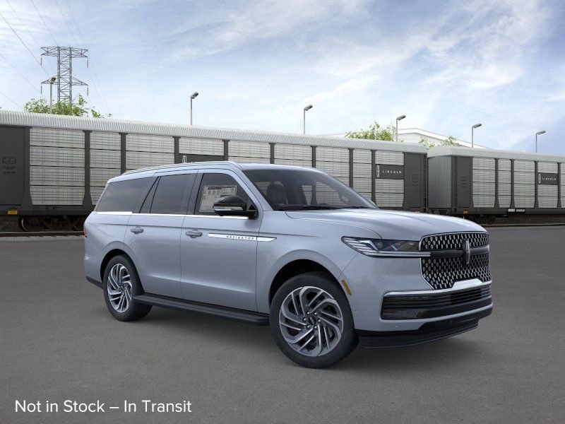 New 2026 Lincoln Navigator Premiere image 8