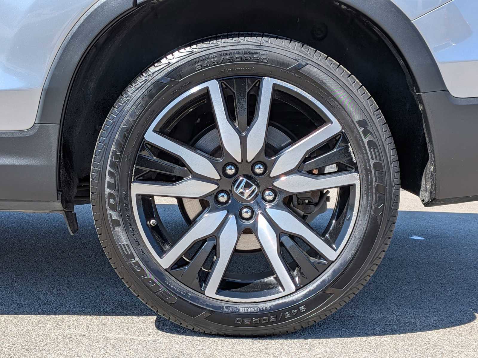 Certified 2020 Honda Pilot Touring image 14
