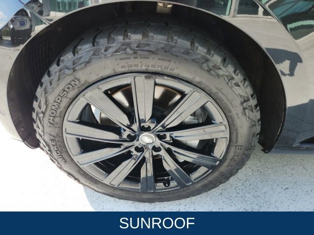 Used 2023 Land Rover Range Rover Long Wheelbase SE image 9