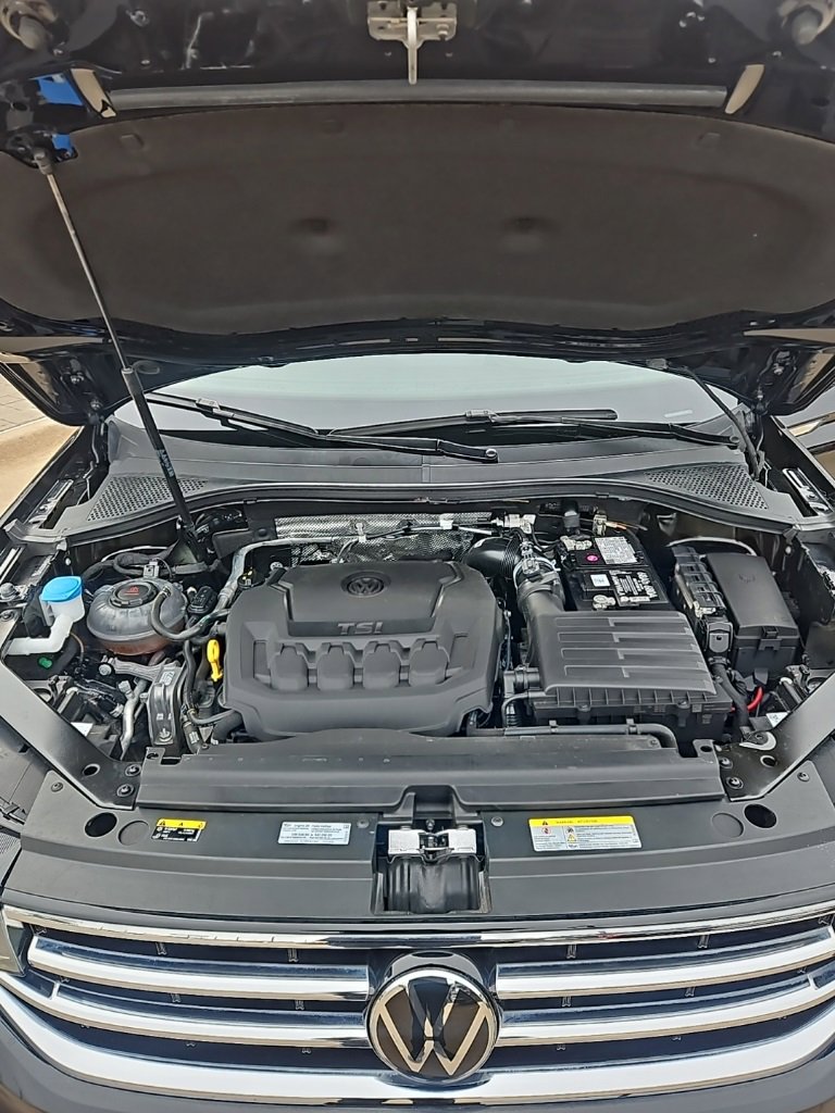 Used 2024 Volkswagen Tiguan SE image 10