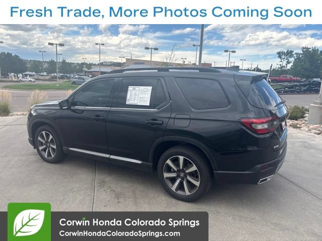 Used 2023 Honda Pilot Elite image 4