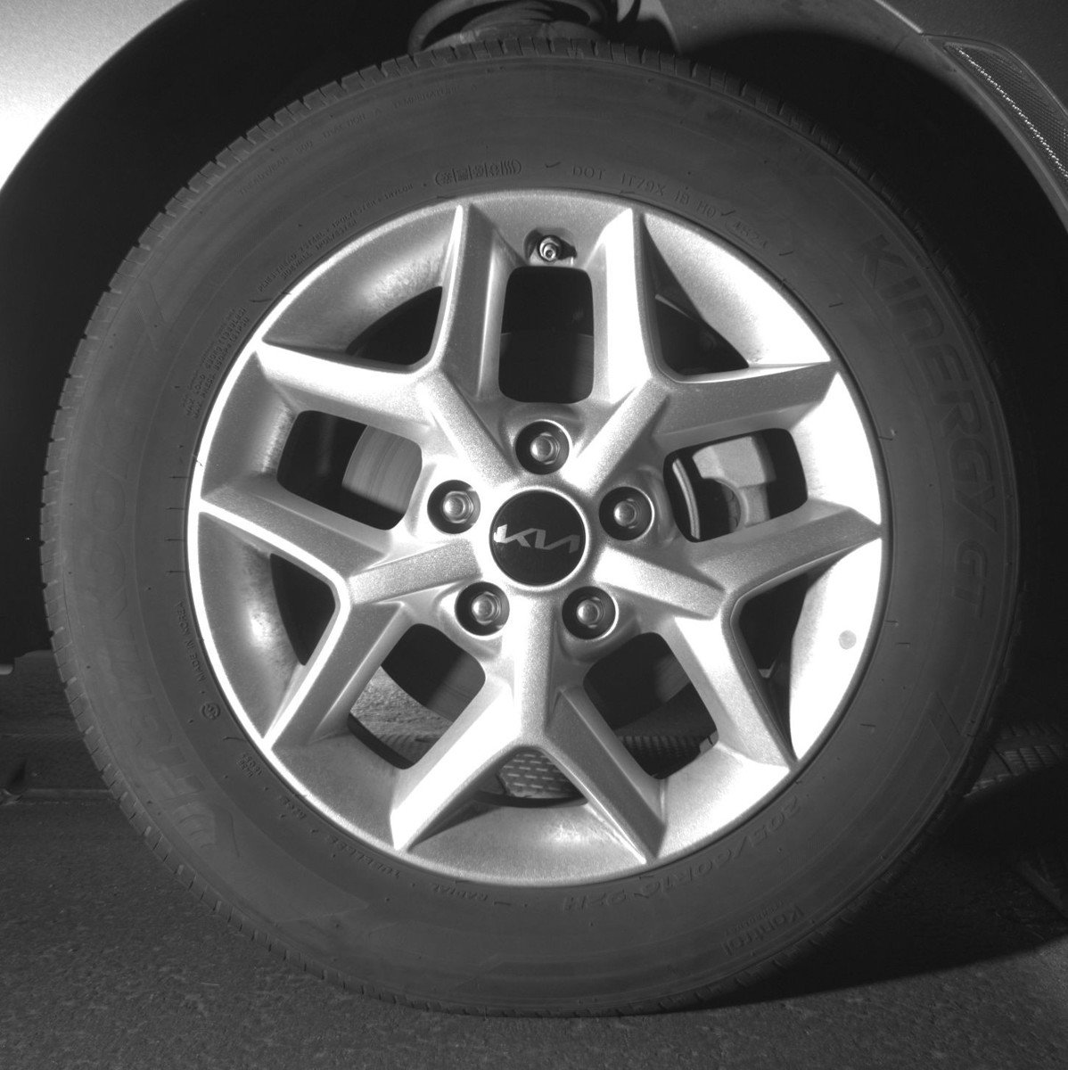 Used 2025 Kia Soul LX w/ LX Technology Package FWD image 13