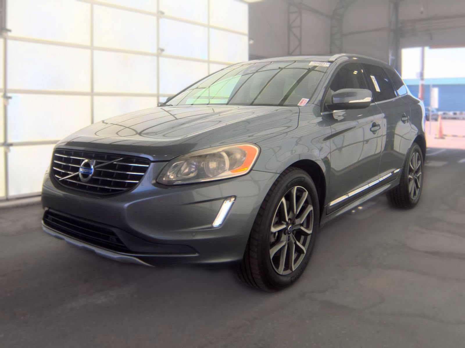 Used 2016 Volvo XC60 T6