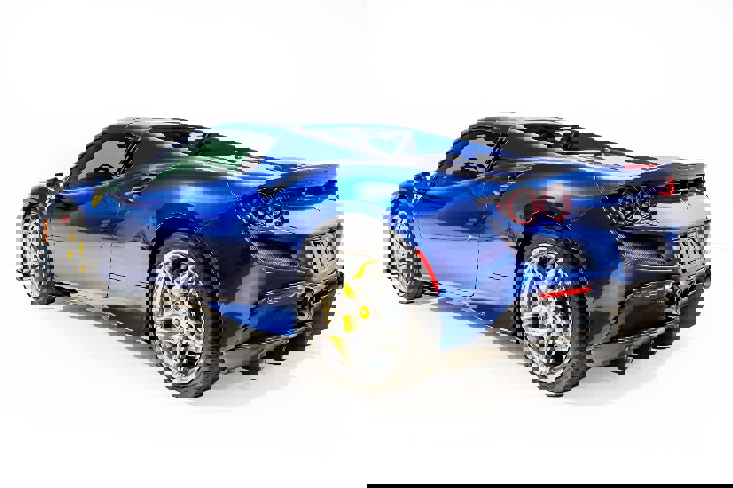 Used 2023 Ferrari F8 Tributo image 4