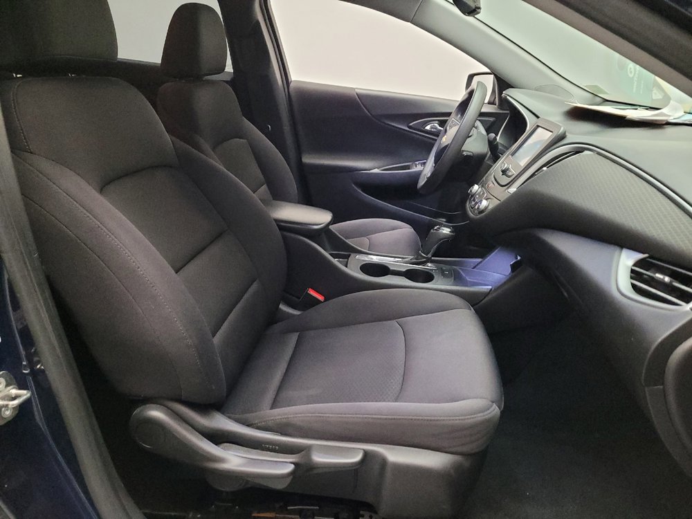Used 2017 Chevrolet Malibu LS image 21