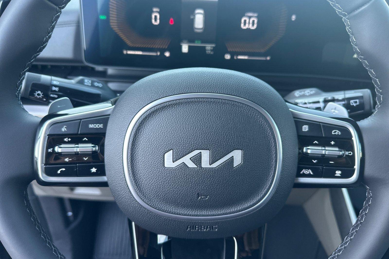 New 2026 Kia Carnival LXS image 25