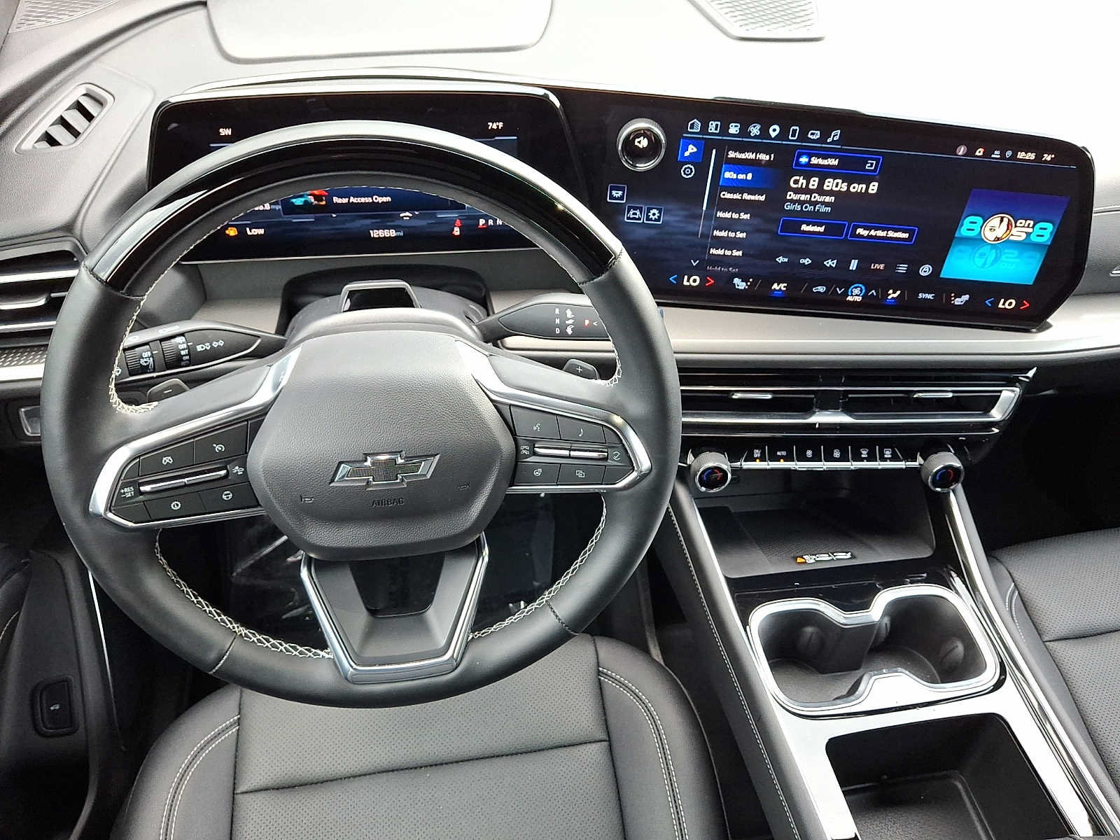 Used 2025 Chevrolet Traverse LT w/ Enhanced Driving Package FWD image 21
