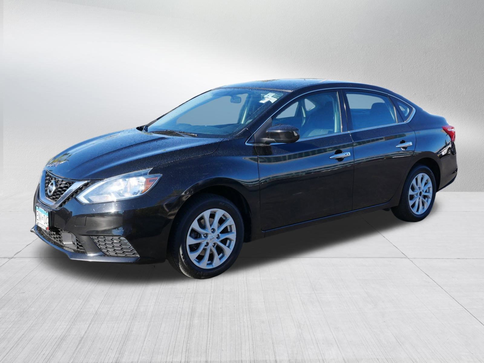 Used 2018 Nissan Sentra SV image 3