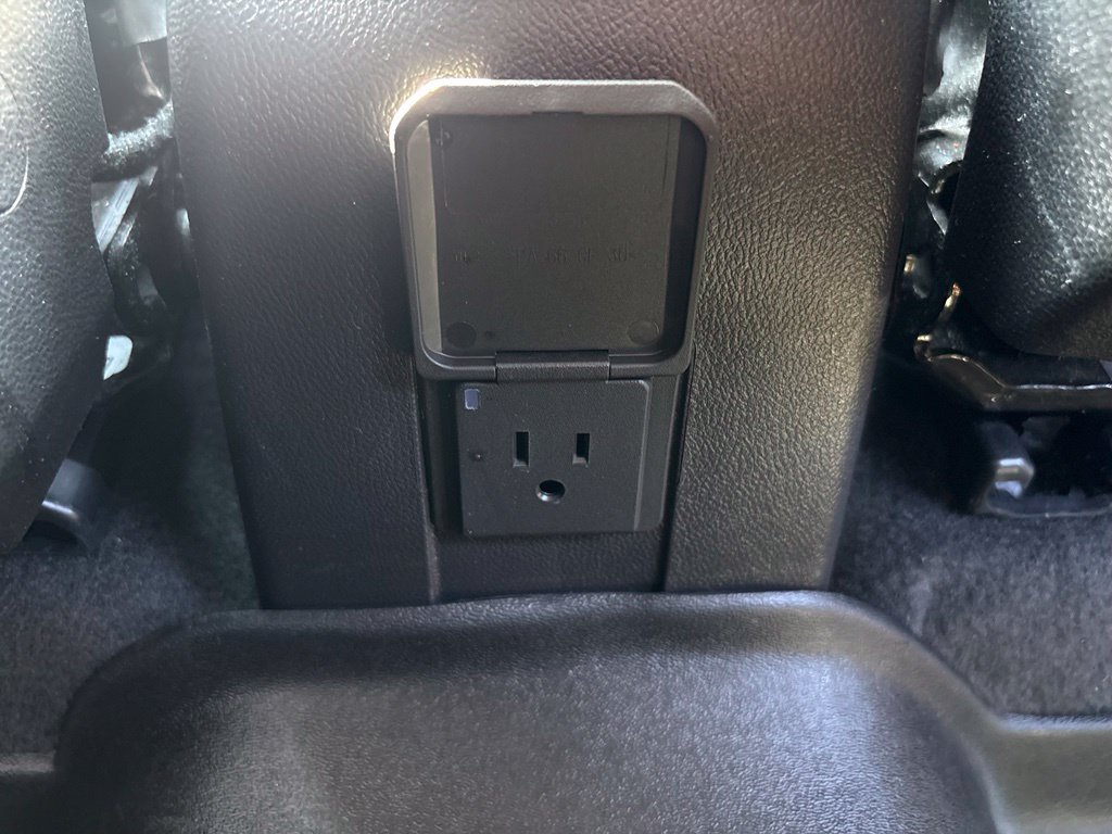 Used 2019 Chevrolet Trax LT w/ LT Convenience Package FWD image 35