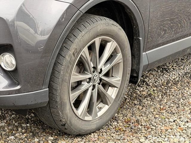 Used 2018 Toyota RAV4 Limited w/ All Weather Liner Package image 5
