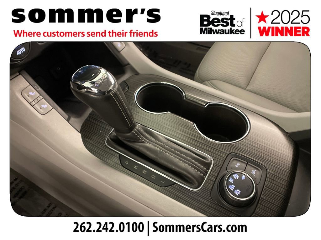 Used 2018 GMC Acadia SLT image 21