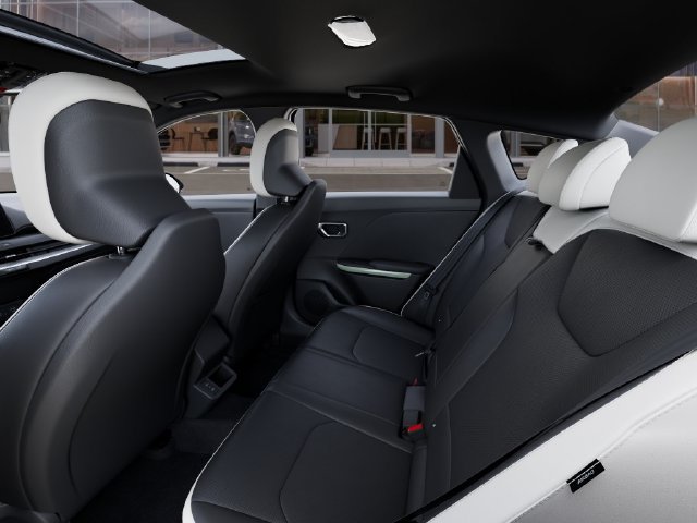New 2026 Kia K4 GT-Line Turbo w/ GT-Line Premium Package FWD image 18