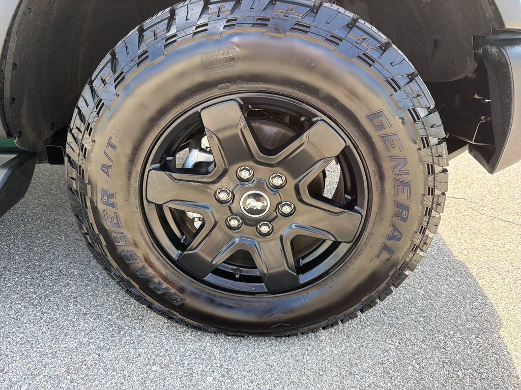 Used 2025 Ford Bronco Outer Banks AWD/4WD image 10