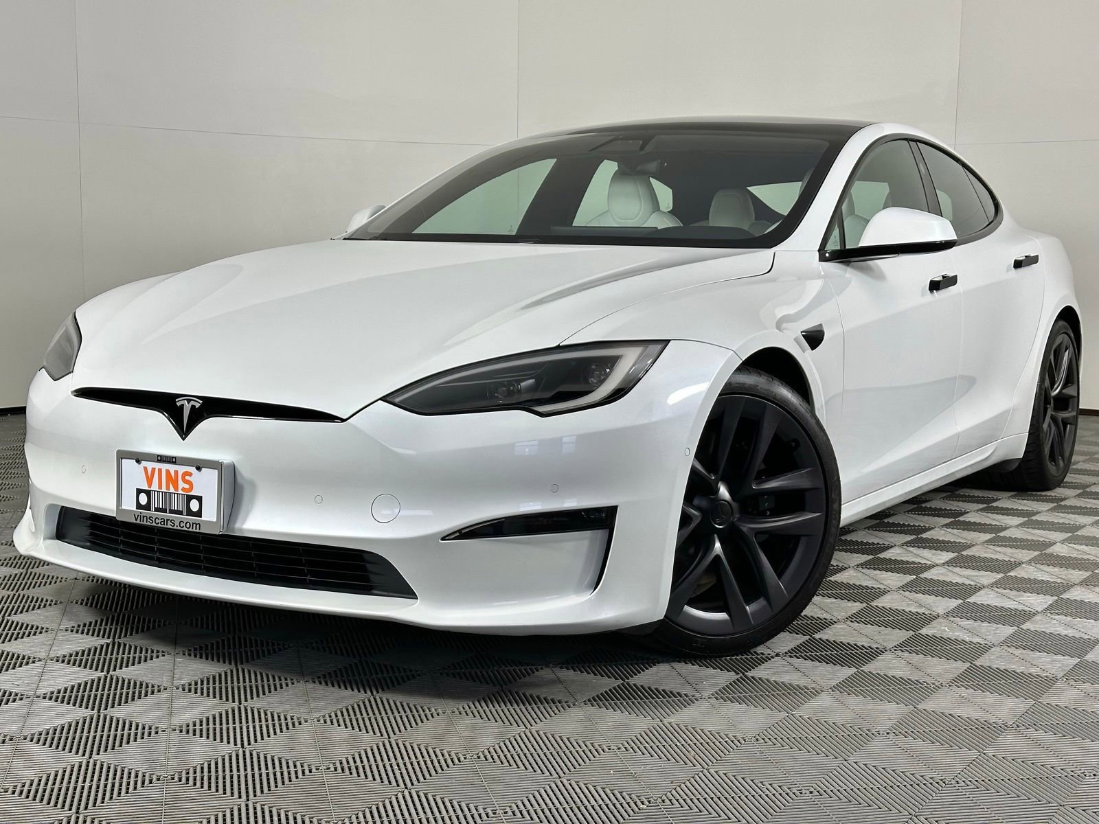 Used 2022 Tesla Model S image 36