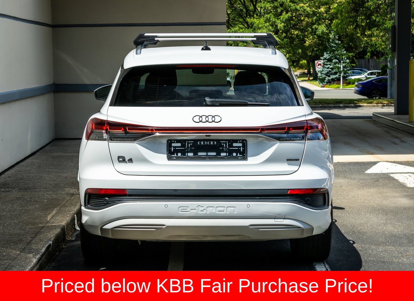 Used 2022 Audi Q4 e-tron Premium Plus AWD/4WD image 6