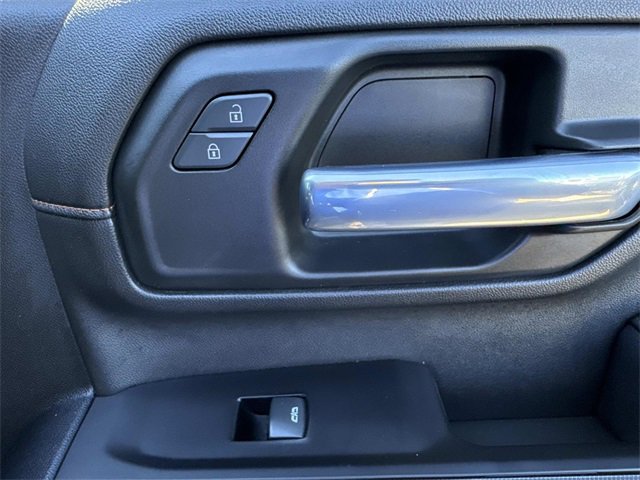 Used 2023 GMC Sierra 2500 AT4 image 18