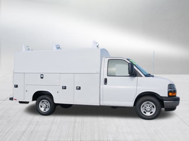 New 2025 Chevrolet Express 3500 w/ Power Convenience Package image 2