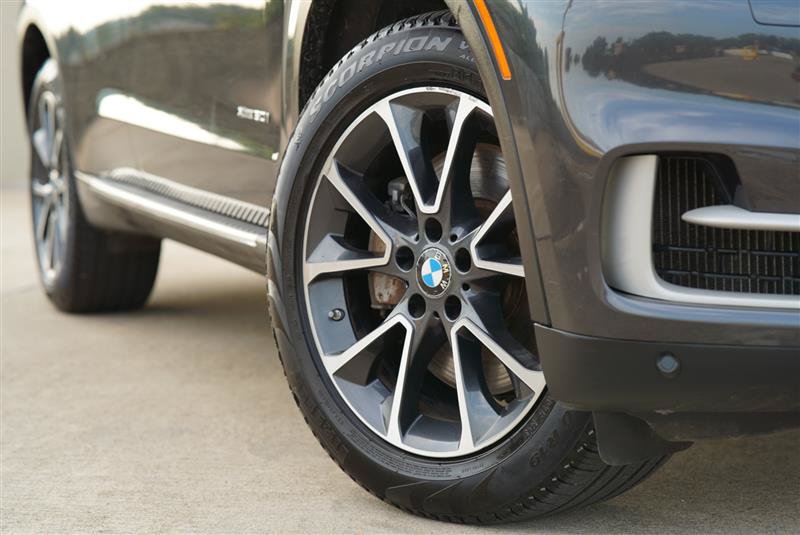Used 2015 BMW X5 xDrive50i AWD/4WD image 19