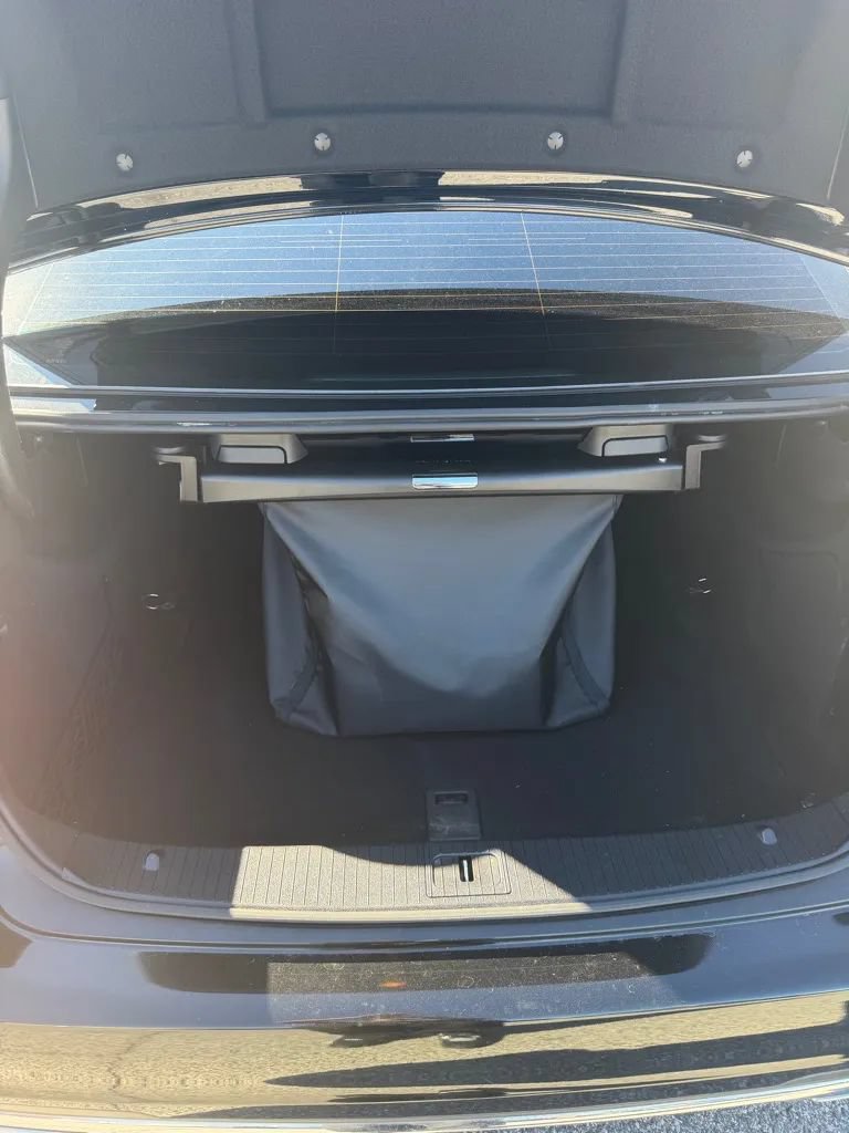 Used 2015 Mercedes-Benz E 350 4MATIC Sedan image 8