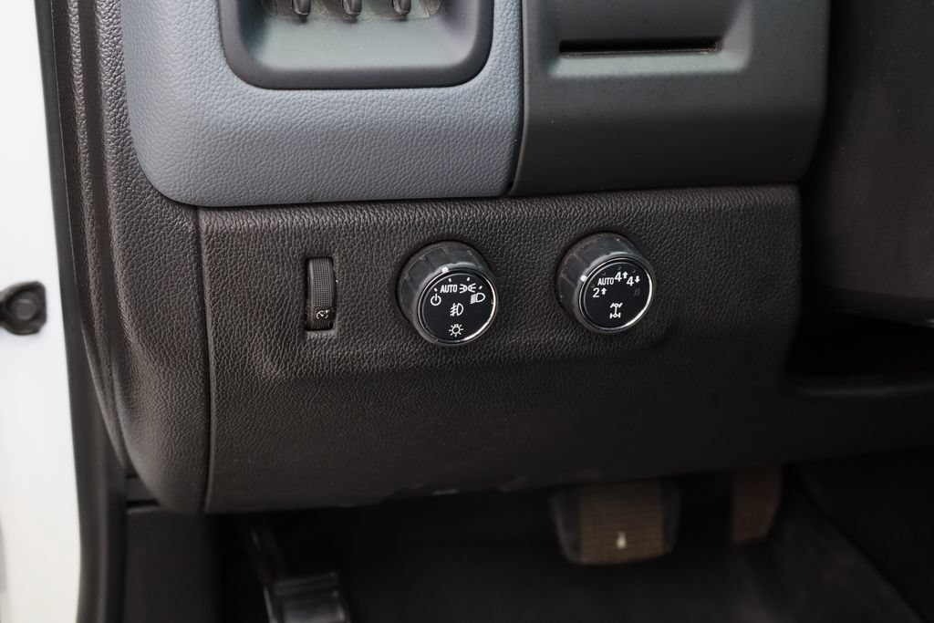 Used 2018 Chevrolet Colorado Z71 AWD/4WD image 13