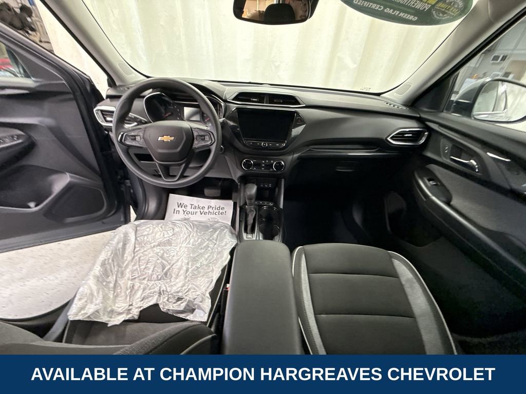 Used 2022 Chevrolet TrailBlazer LT w/ Convenience Package image 27