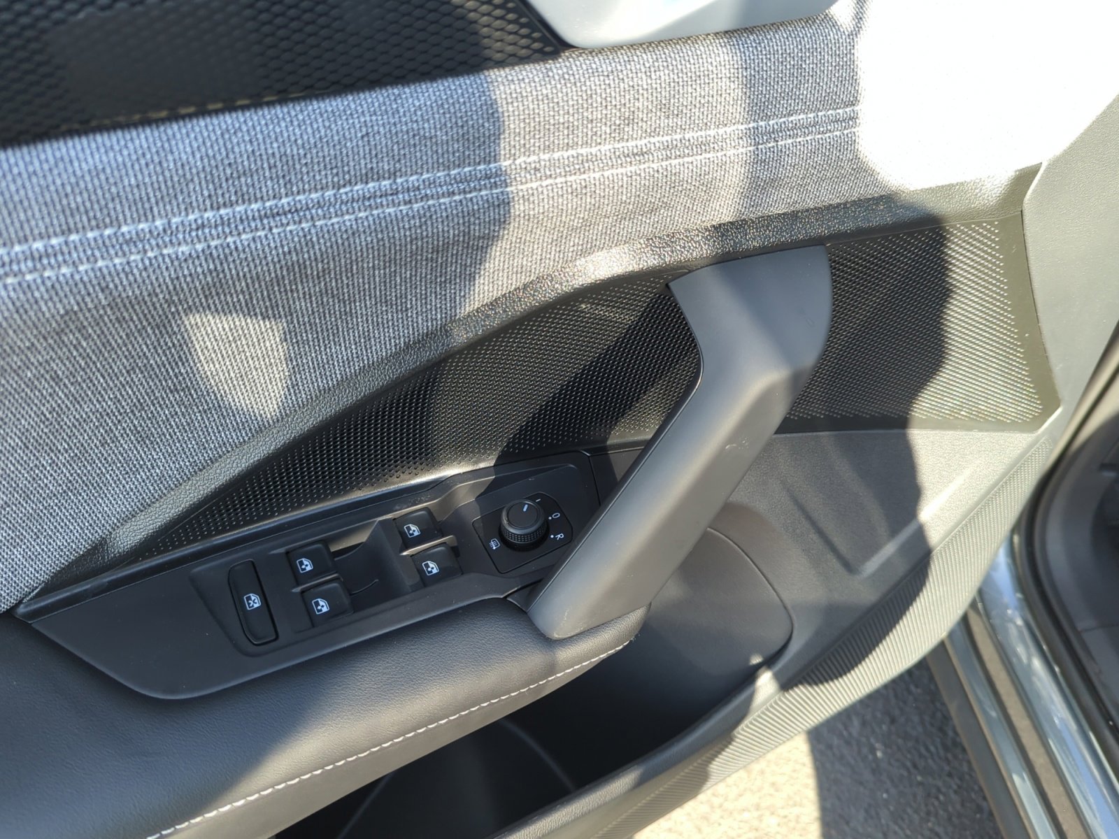 New 2025 Volkswagen Tiguan S image 13